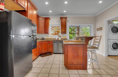 Cocolamus Maison | Secluded House | Hot Tub and Pool | Espresso Bar