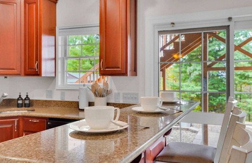 Cocolamus Maison | Secluded House | Hot Tub and Pool | Espresso Bar