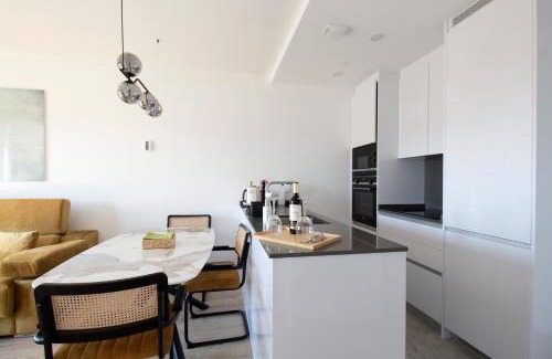 Palma-Palmilla Appartement | Happy Travel Urban Sky 19c