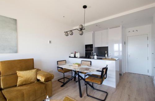 Palma-Palmilla Appartement | Happy Travel Urban Sky 19c