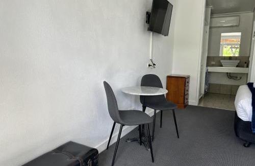 White Hills Hôtel | Happy Wanderer Motel Bendigo CHILDREN NOT PERMITTED over 18s only