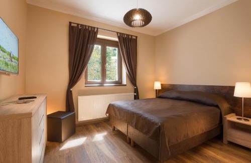 Szentendrei Maison | Harangvirág Apartmanház - Visegrád