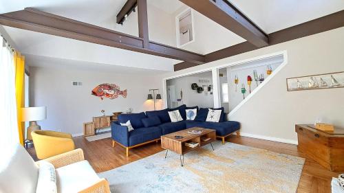 Shorewood-Tower Hills-Harbert Maison | Harbert's Gem