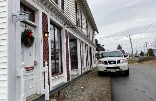 Jonesport Appartement | Harbor House Hotel by Umaniii in Jonesport Maine