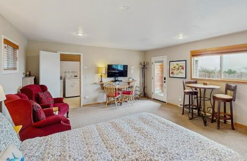 Gold Beach Hôtel | Harbor View Studio Cottage