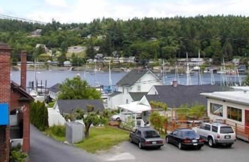 Gig Harbor Cottage | Harborview Cottage, situé au milieu de tout ce que Gig Harbor a à offrir.