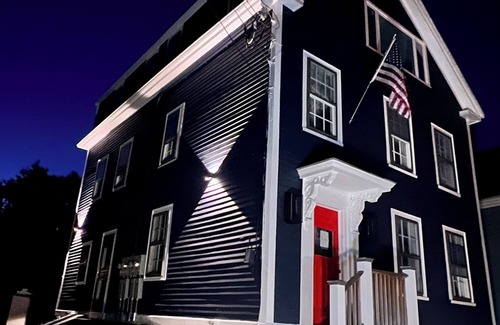 Marblehead Appartement | Harborviews! New 2-bedroom apartment sleeps 6, Historic Marblehead with parking