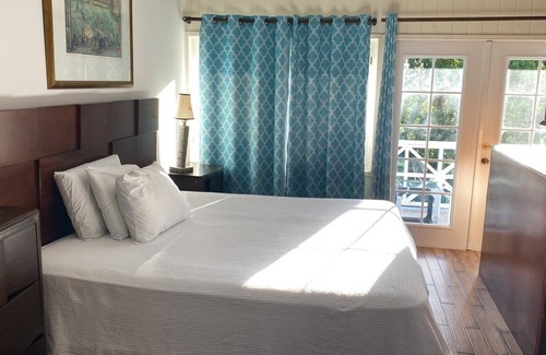 Coral Harbour Appartement | Harbour Island Villa,10 mins from the Airport, On the Beach