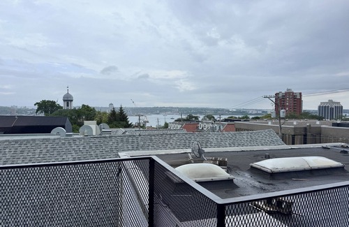 North End Appartement | Harbour View Penthouse Suite