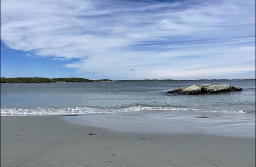Sheet Harbour Maison | Harbour View with so many amenities