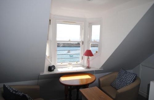 St Monans Maison | Harbourside- home by the sea in coastal village