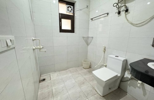Sector 27 Hôtel | Hardik Palace