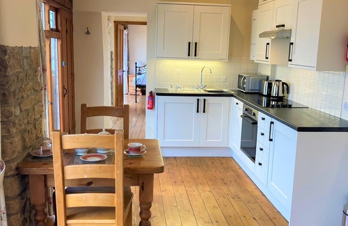 Kelston Cottage | Hare Cottage - Vues fantastiques de chalet confortable près de Bath