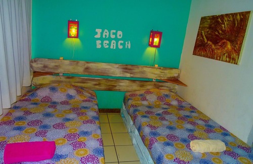 Jaco Cabine | Harmony Lodge à seulement deux pâtés de maisons de la plage