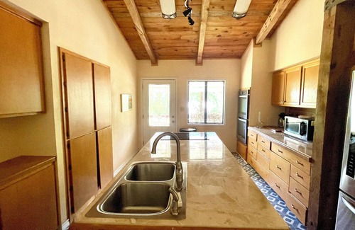 Smithville Maison | Harmony Pines - Stunning 3BR Retreat Center on 25 acres
