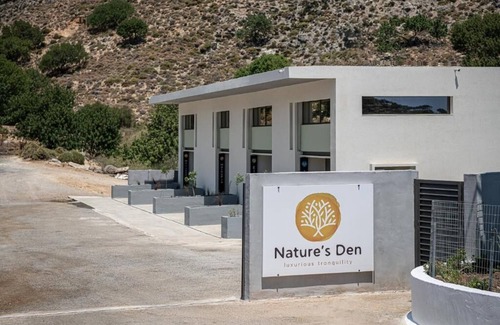 Patsianos Maison | Haroupia Junior Luxury Suite with Private Pool