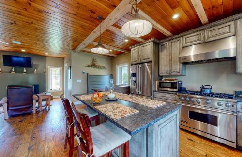 Cundys Harbor Maison | Harpswell Retreat