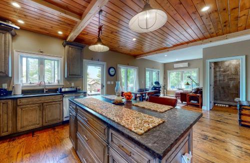 Cundys Harbor Maison | Harpswell Retreat