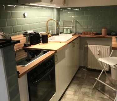 Bruhlervorstadt Appartement | Harry's Apartment
