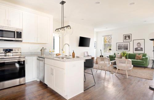 Chestnut Hill Maison | Hart Suite Buyout 5 by AvantStay Two Town House Buyout w Modern Amenities in Nashville