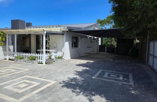 Hartenbos Appartement | Hartenbos Breakaway - LightHouse Cottage