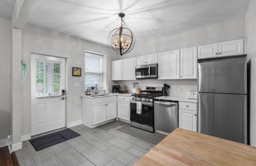 Tower Grove South Maison | Hartford Stylish 5BR Near Downtown With Private Backyard