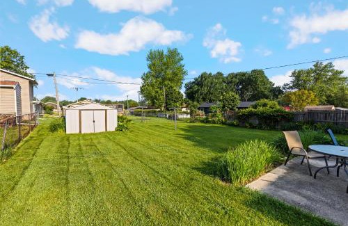 Winnebago Maison | Harvest Haven- Cozy Downtown Winnebago Retreat
