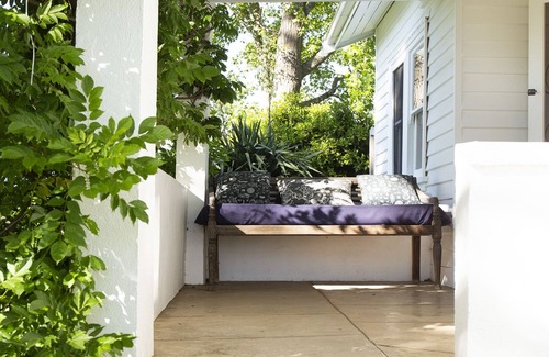 Badger Creek Cottage | Harvest House @ Harvest Farm - Idyllic cottage surrounded with mountain views.