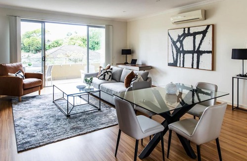 Ringwood Maison | Harvey a Stylish and Spacious Retreat in a Prime Location