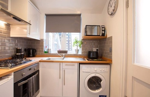 Luton Maison | Hastings House: Maison de deux chambres, près de l'aéroport de Londres Luton