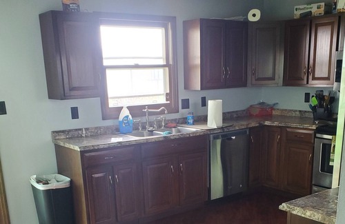 Hastings Maison | Hastings Lake Area. Easy access to most things