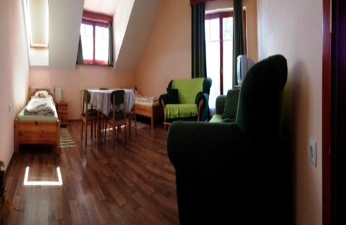 Bajansenye Maison | Határ Csárda Panzió