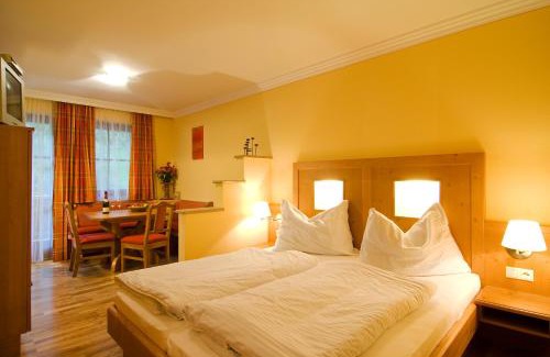 Huettschlag Appartement | Haus Alpenquell