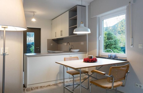 Nothweiler Maison | Haus Am Sagenweg - Holiday home, bathroom, WC, 1 bedroom