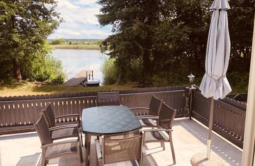 Wanzka Maison | Haus am See mit Steg, Boot, Kamin und Sauna - Mecklenburgische Seenplatte