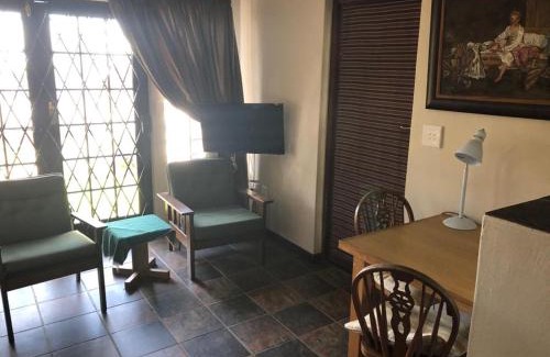 Bredasdorp Lit Et Petit-Déjeuner | Haus Barbara Guest House