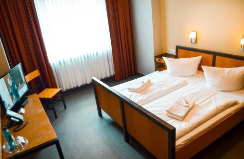 Probstzella-Lehesten-Marktgolitz Hôtel | Haus des Volkes - Das Bauhaushotel