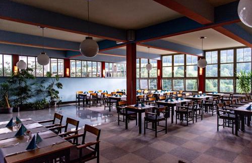Probstzella-Lehesten-Marktgolitz Hôtel | Haus des Volkes - Das Bauhaushotel