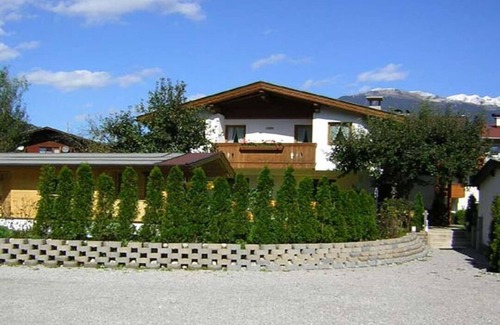 Aschau Im Zillertal Appartement | Haus Guenther, vacation apartment for families, couples or singles.
