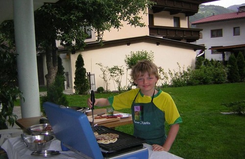 Aschau Im Zillertal Appartement | Haus Guenther, vacation apartment for families, couples or singles.