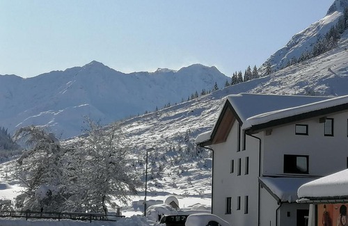 Sankt Leonhard im Pitztal Appartement | Haus Larcher Appartment