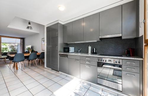 Kreuzlingen Maison | Haus mit Garten, Sauna und Parkplatz