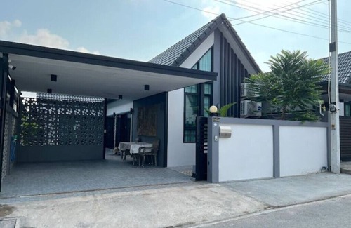 Nong Pla Lai Maison | Haus mit Pool zu Vermieten