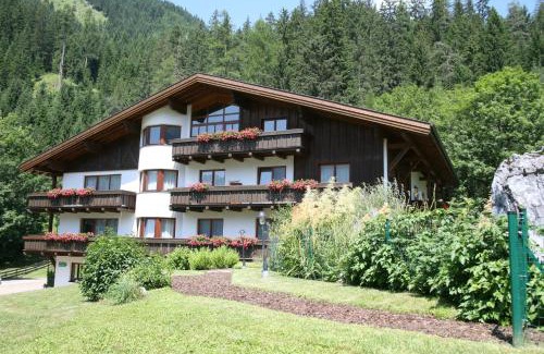 Elbigenalp Appartement | Haus Montana