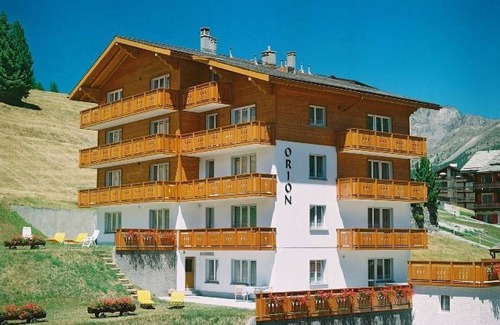 Saas-Fee Appartement | Haus Orion by Interhome