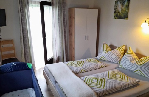 Windischgarsten Appartement | Haus Pyhrgasblick - Doppelzimmer, Toilette und Bad/dusche Getrennt, 1