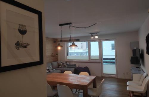 Davos-Platz Appartement | Haus Rhätikon 1. OG, links
