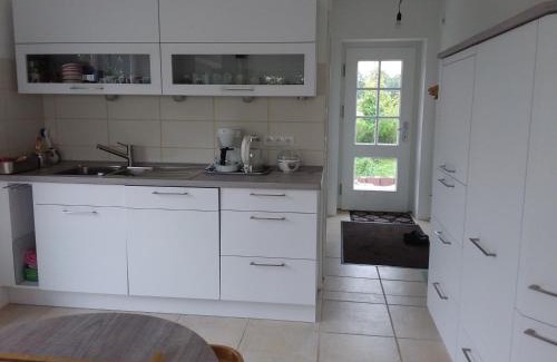 Sehlen Appartement | Haus Rosengarten- Ruhige Ferienwohnungen im Grünen