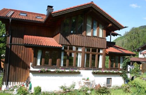 Staudach-Egerndach Appartement | Haus Schwarz
