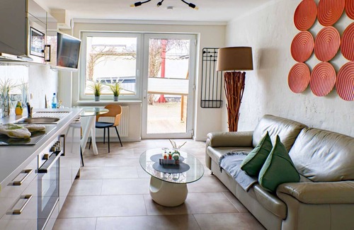 Warnemuende Appartement | Haus Shiralee